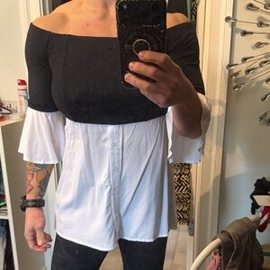 VENUS Black and White Off-Shoulder Blouse